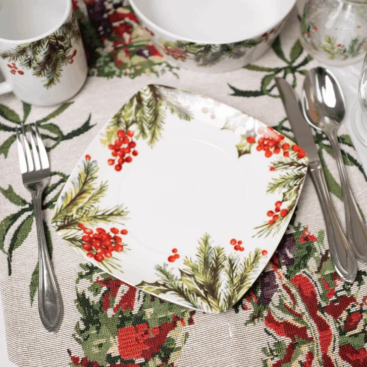 Хвойный лес — это элегантная коллекция посуды, вдохновленная зимним лесом